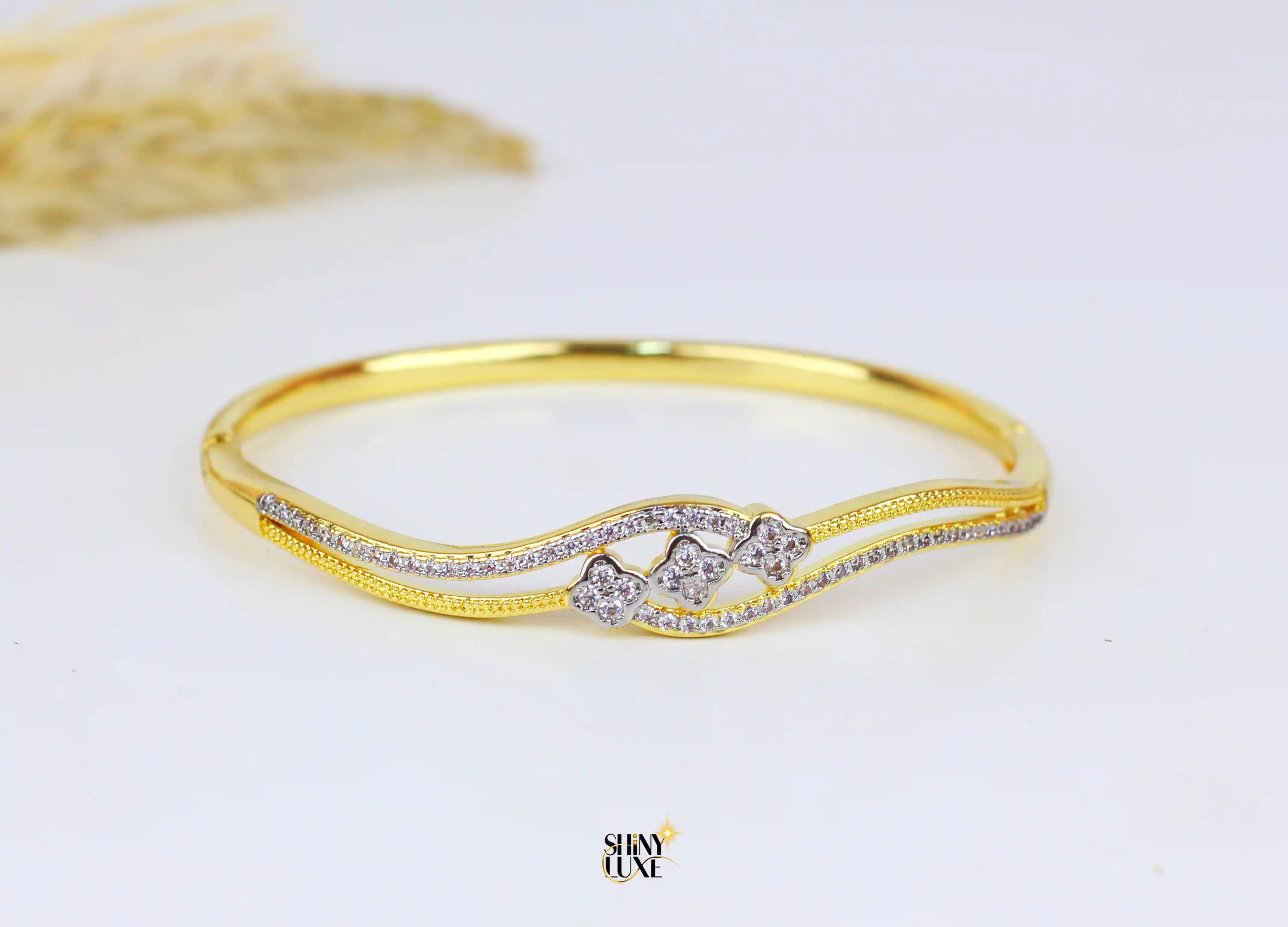 اسورة بلاتين