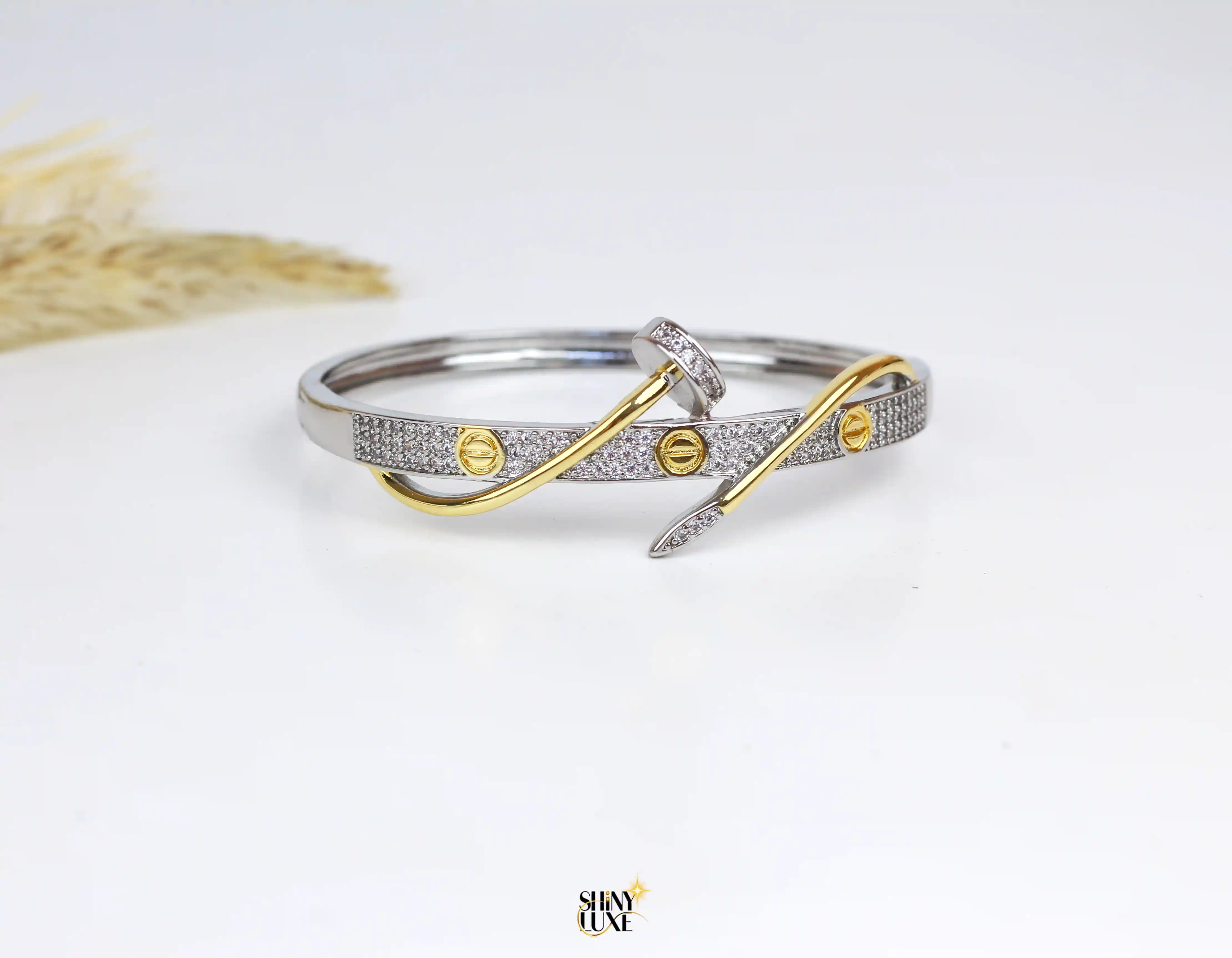 اسورة بلاتين