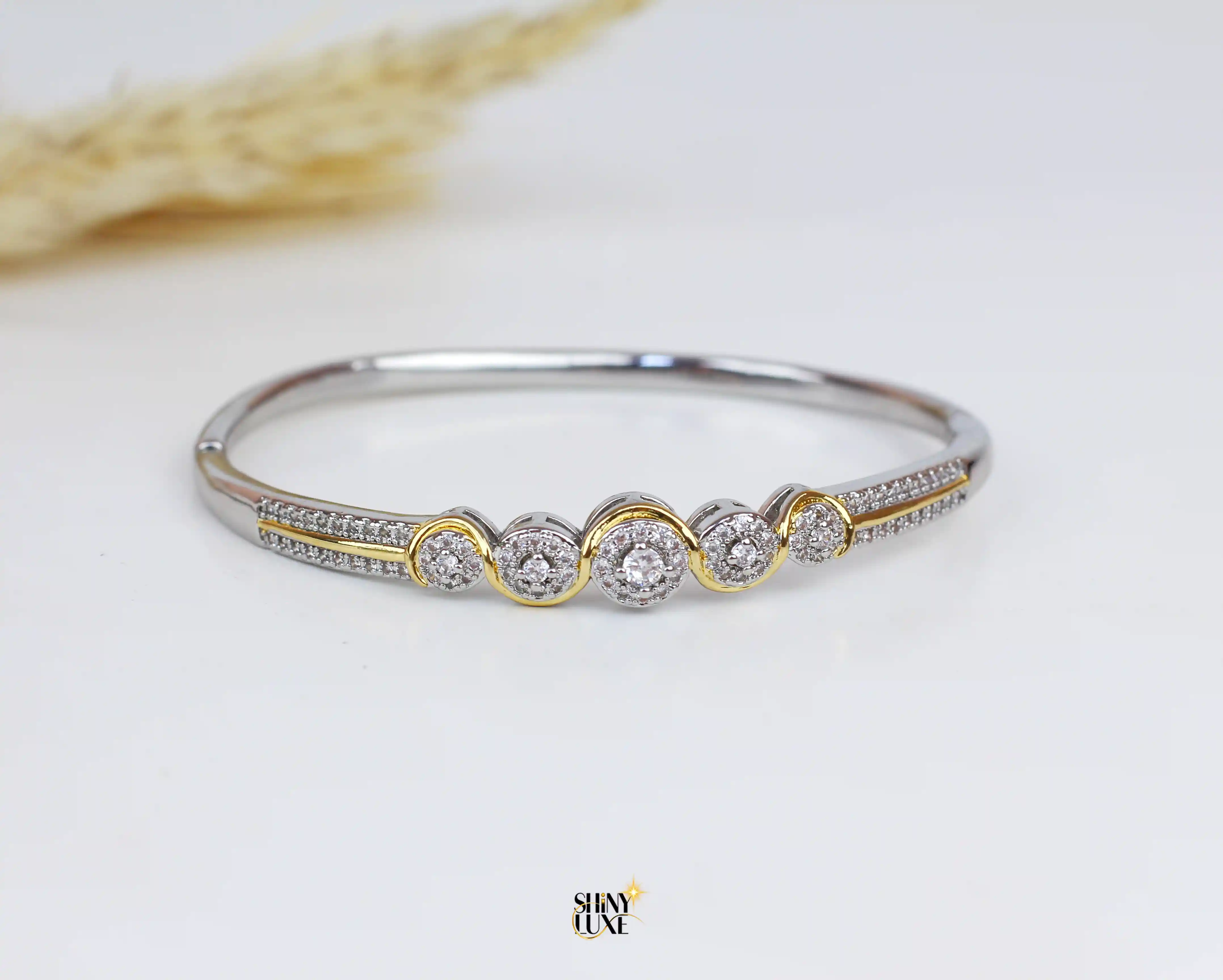 اسورة بلاتين