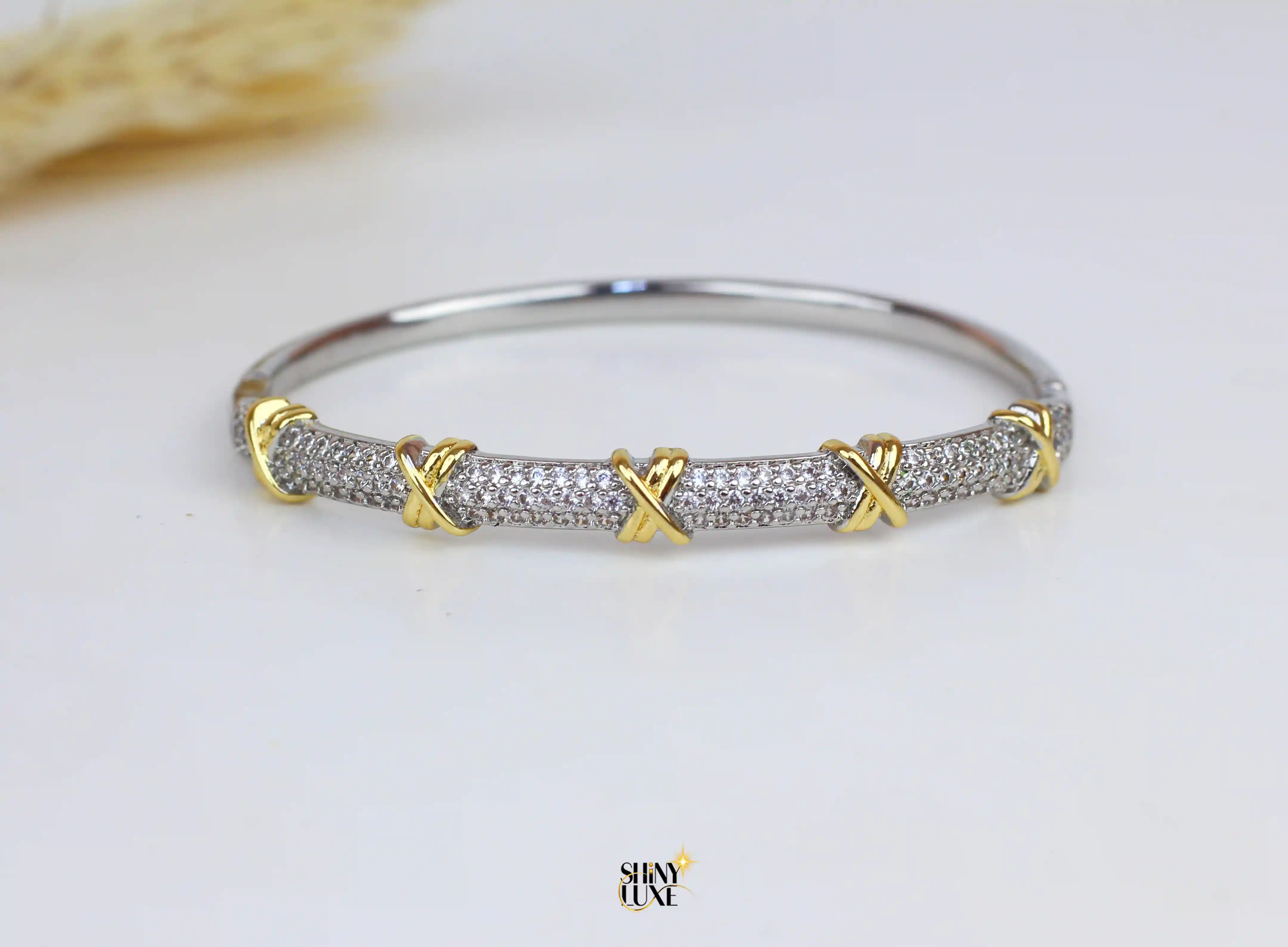 اسورة بلاتين